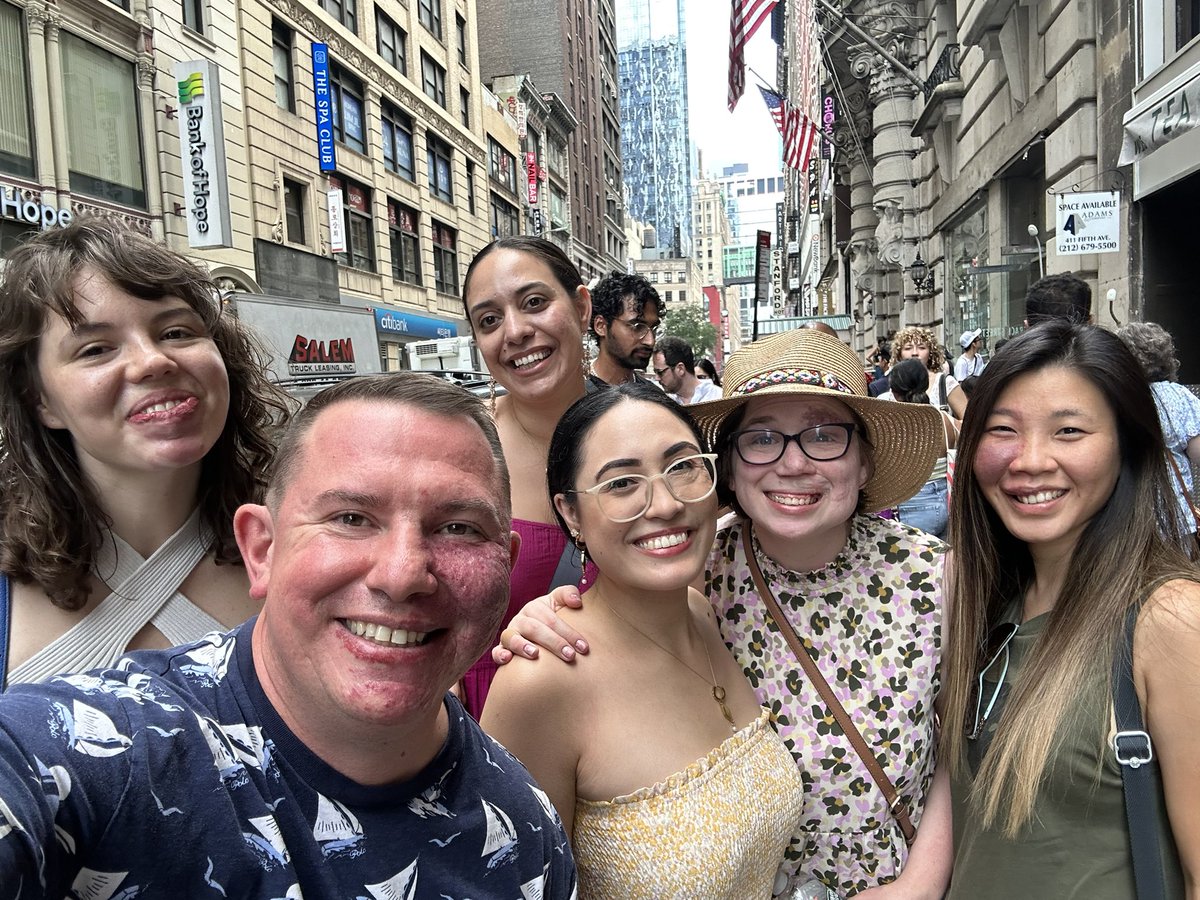 arpyles's tweet photo. Had a blast this past weekend meeting up in New York City with some of my VBF, global ambassador Friends! https://t.co/jiPXfEeujc