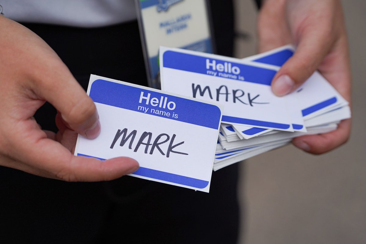 MadisonMallards's tweet image. tired: bark in the park
wired: Mark in the Park 👨🏻
