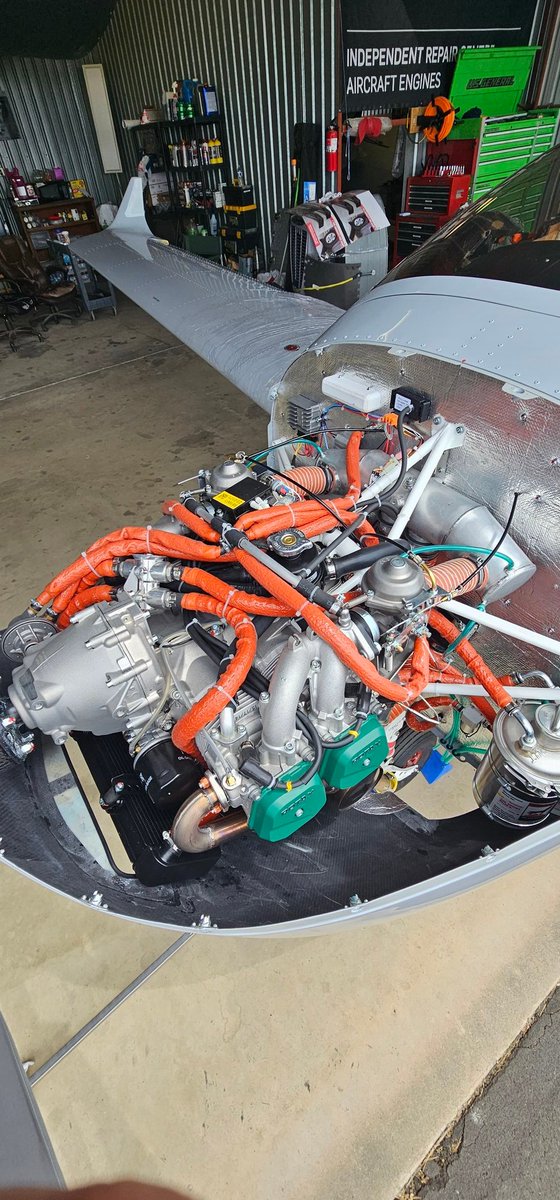 reedleycollege's tweet image. We are thrilled to announce the arrival of five brand new Skyleader 600 aircraft for our Flight Science program! We hope to have them assembled and cleared for takeoff soon! #GoTigers🐯