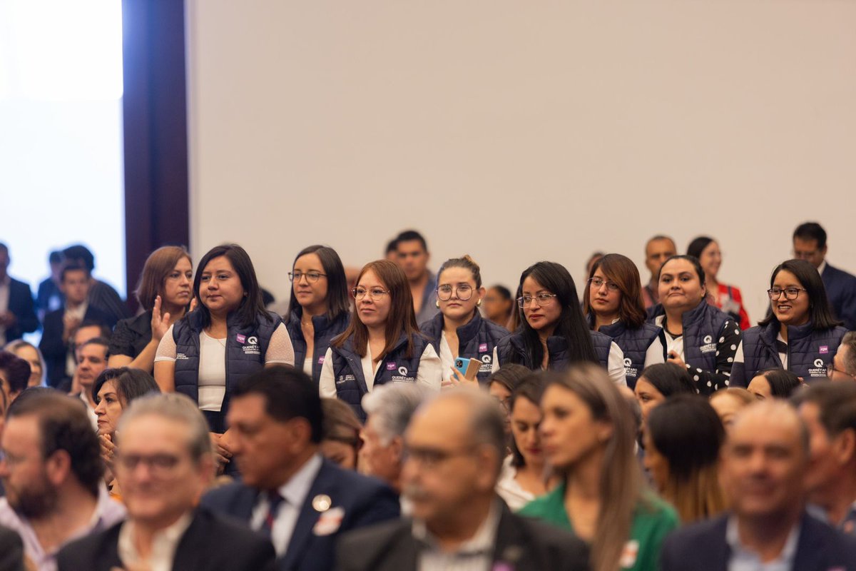 CONAVIM_MX's tweet photo. #UniendoEsfuerzos | La comisionada @FabiolaAlanis_S asistió a la Sesión del Sistema Estatal #PASEVM en #Querétaro, con el firme objetivo de coordinar los esfuerzos de cada nivel de gobierno para garantizar la atención hacia las violencias que enfrentan las mujeres en la entidad. https://t.co/AFSrtSN70d