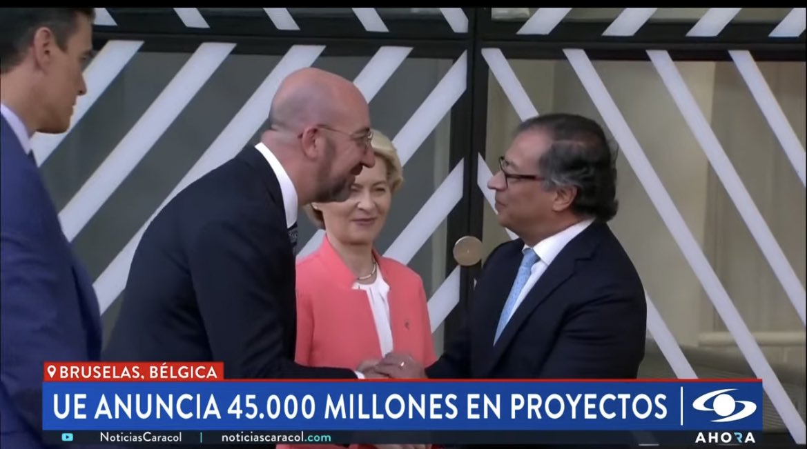 TheTime65252's tweet photo. Cuentan los viajes del Presidente Petro, pero no cuentan la Plata que le entra a Colombia por donaciones y proyectos que benefician al país. https://t.co/4NtSZgdXJo