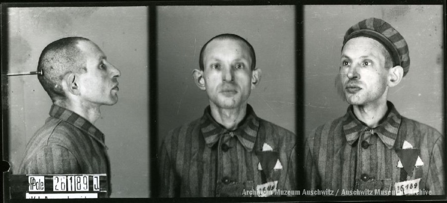 AuschwitzMuseum's tweet photo. 18 July 1904 | A Polish Jew, Icek Szczekociński, was born in Pińczów. A teacher.

In #Auschwitz from 30 January 1942.
No. 26189

He perished in the camp on 16 February 1942. https://t.co/DmqmnAdMg4