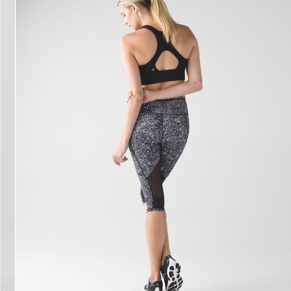 AtlasAuction's tweet photo. So good I had to share! Check out all the items I'm loving on @Poshmarkapp #poshmark #fashion #style #shopmycloset #iknowskincare #lululemonathletica: https://t.co/ia08DNJrPA https://t.co/NPmC9dMsI7