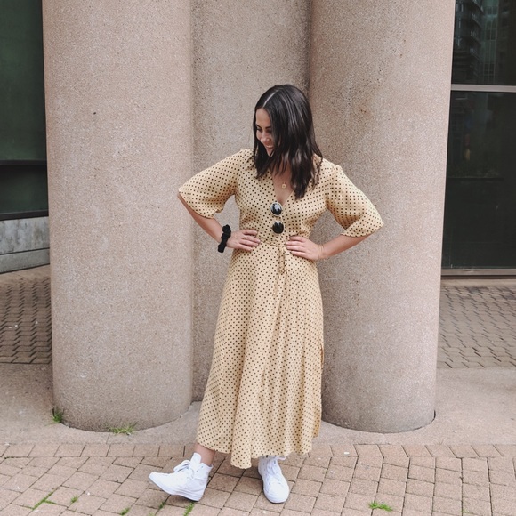 So good I had to share! Check out all the items I'm loving on <a href="/Poshmarkapp/">Poshmark</a> #poshmark #fashion #style #shopmycloset # #garage #meettheposher: posh.mk/27F7M4T4vBb