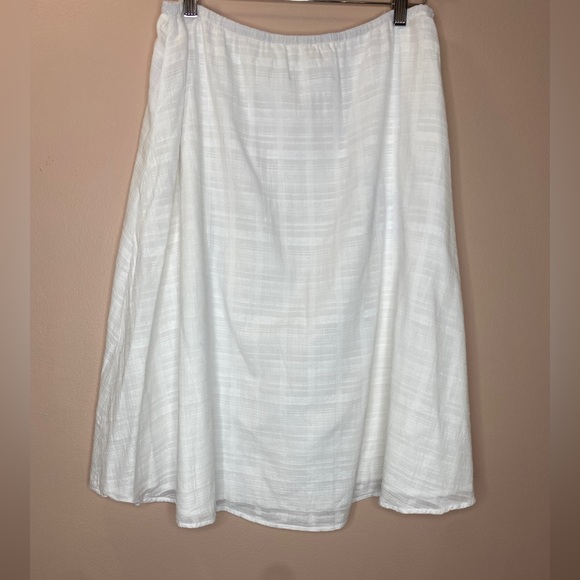 So good I had to share! Check out all the items I'm loving on <a href="/Poshmarkapp/">Poshmark</a> #poshmark #fashion #style #shopmycloset #paige #americaneagleoutfitters #eileenfisher: posh.mk/FXDogJU4vBb