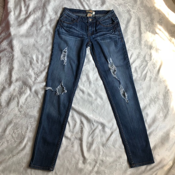dallemand21's tweet photo. So good I had to share! Check out all the items I'm loving on @Poshmarkapp #poshmark #fashion #style #shopmycloset #magaschoni #wethefree #ymi: https://t.co/5aKV7U9bW3 https://t.co/EWZ3gKTdtF