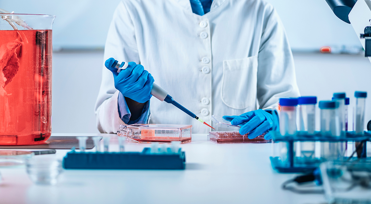 InnovateRutgers's tweet photo. Rutgers professors Yong Mao and Joseph Freeman were featured in a recent @USATODAY story by @brieannafrank fact-checking the process by which lab-grown meat is cultivated.

Read more:  https://t.co/qns6R2Biy5

#RutgersInnovation #RutgersResearch https://t.co/BW3JuFf0j1