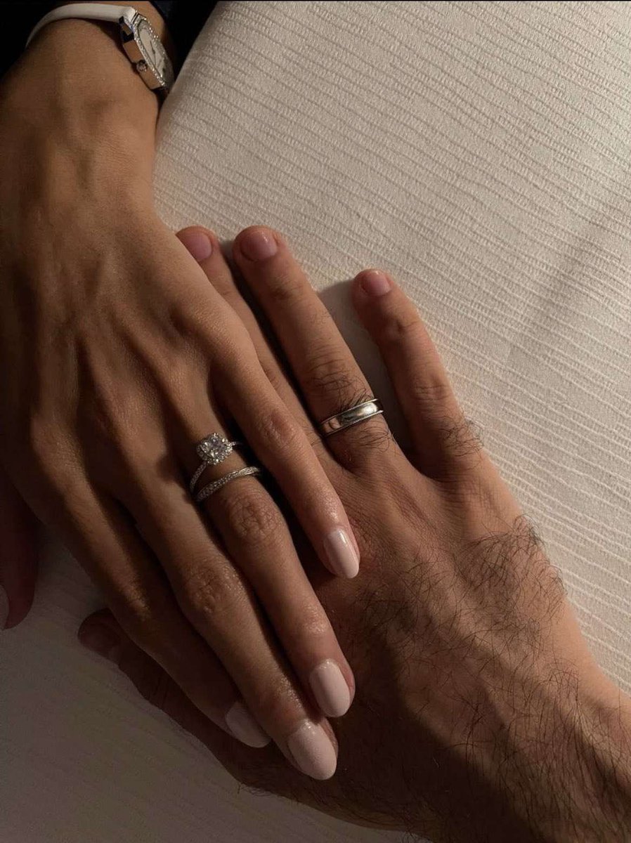 𝑂𝑛𝑒 𝑑𝑎𝑦 🤎