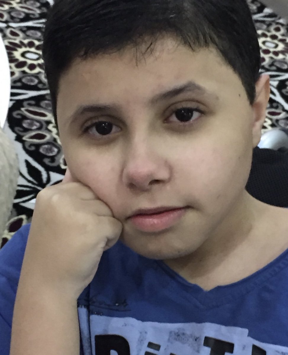 يارب انها اول ليله له في القبر اللهم آنس وحشته وارحم وحدته وثبته عند السؤال واجعل قبره روضه من رياض الجنه
اللهم ارحمه واغفر له.