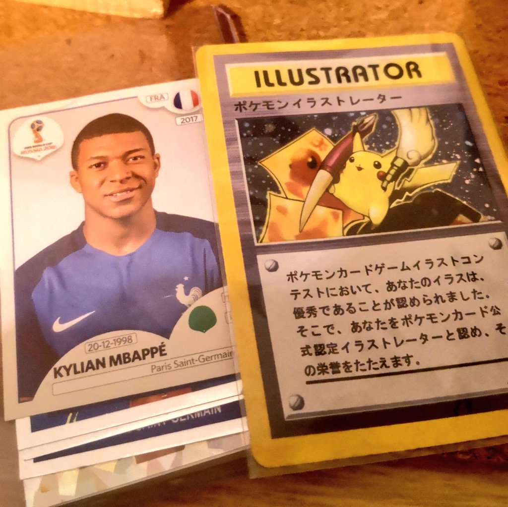 Not #NFT but some vintage #HODL cards... #panini #Collector #pokemon 👀