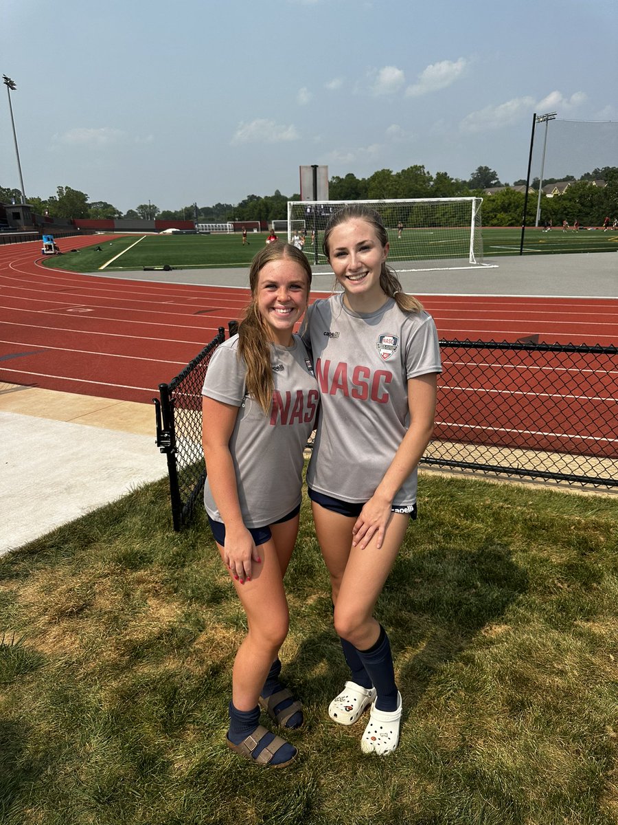 Enjoyed visiting <a href="/LeeUWSoccer/">Lee Women's Soccer</a> this weekend with my teammate! Loved the coaches, the campus and the players ⚽️❤️