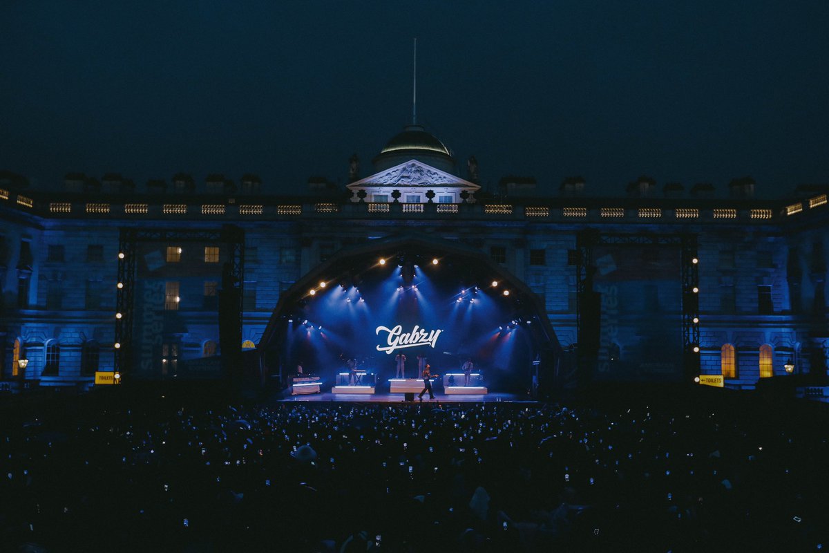 An unforgettable night 🥲. Rain or Shine, we Jambazz. #TheGabzyExperience #somersethouse23