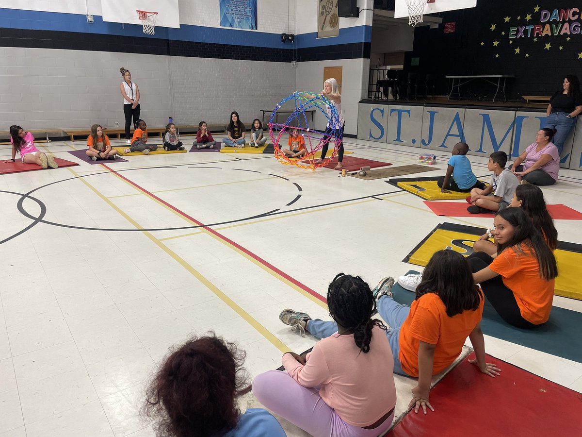 Miss David tweet media