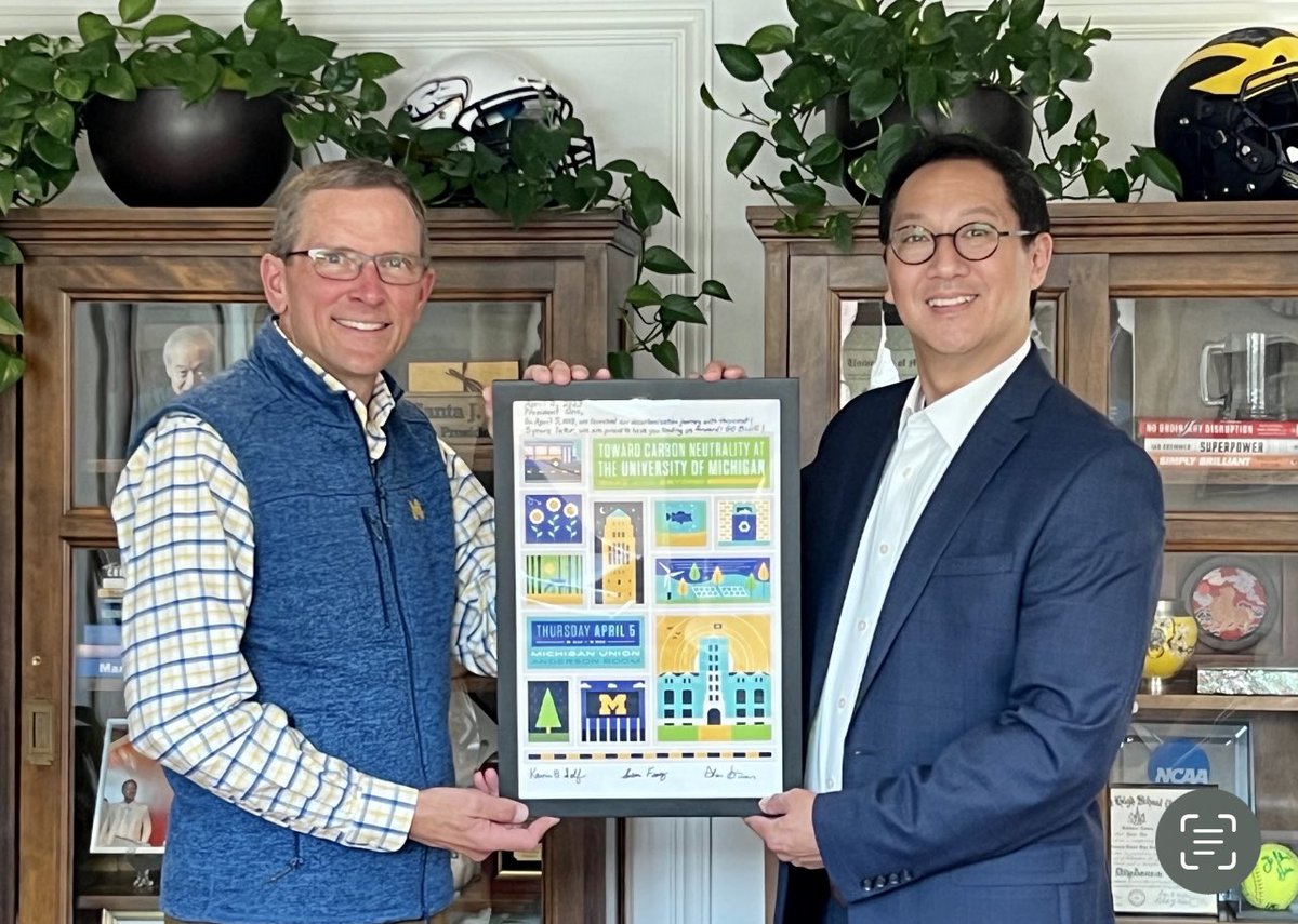 SantaJOno's tweet photo. Thanks to Kevin Self for stopping by today with this signed original poster from April 5 2018 when 150 people gathered at The Michigan Union to have a discussion & debate entitled "Towards Carbon Neutrality at The University of Michigan - 2025 and Beyond" #PCCN https://t.co/uUGQU0XjPj