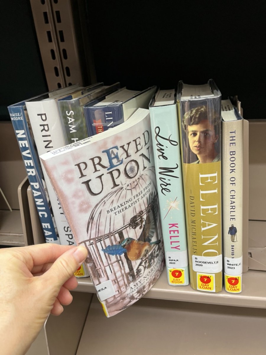 Amy_Nordhues's tweet photo. Look what I found today at my public library! My memoir! So exciting! #memoir #prayedupon #indieauthor #christiannonfiction #booktwt #BookTwitter #booklovers #BooksWorthReading #AuthorsOfTwitter #authorcommunity #authorscommunity #authorlife #readingcommunity #readingforpleasure https://t.co/TJXcAj88L5