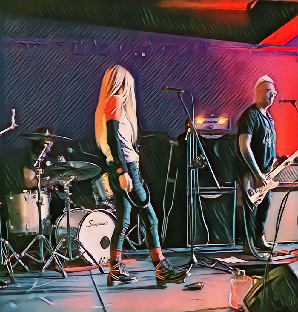 We play 'Robot Girl' by Kathleen Turner Overdrive @KTOKathleenT_23 at 11:56 AM and at 11:56 PM (Pacific Time) Mon, July 17, #NewMusic show, @LonelyOakradio