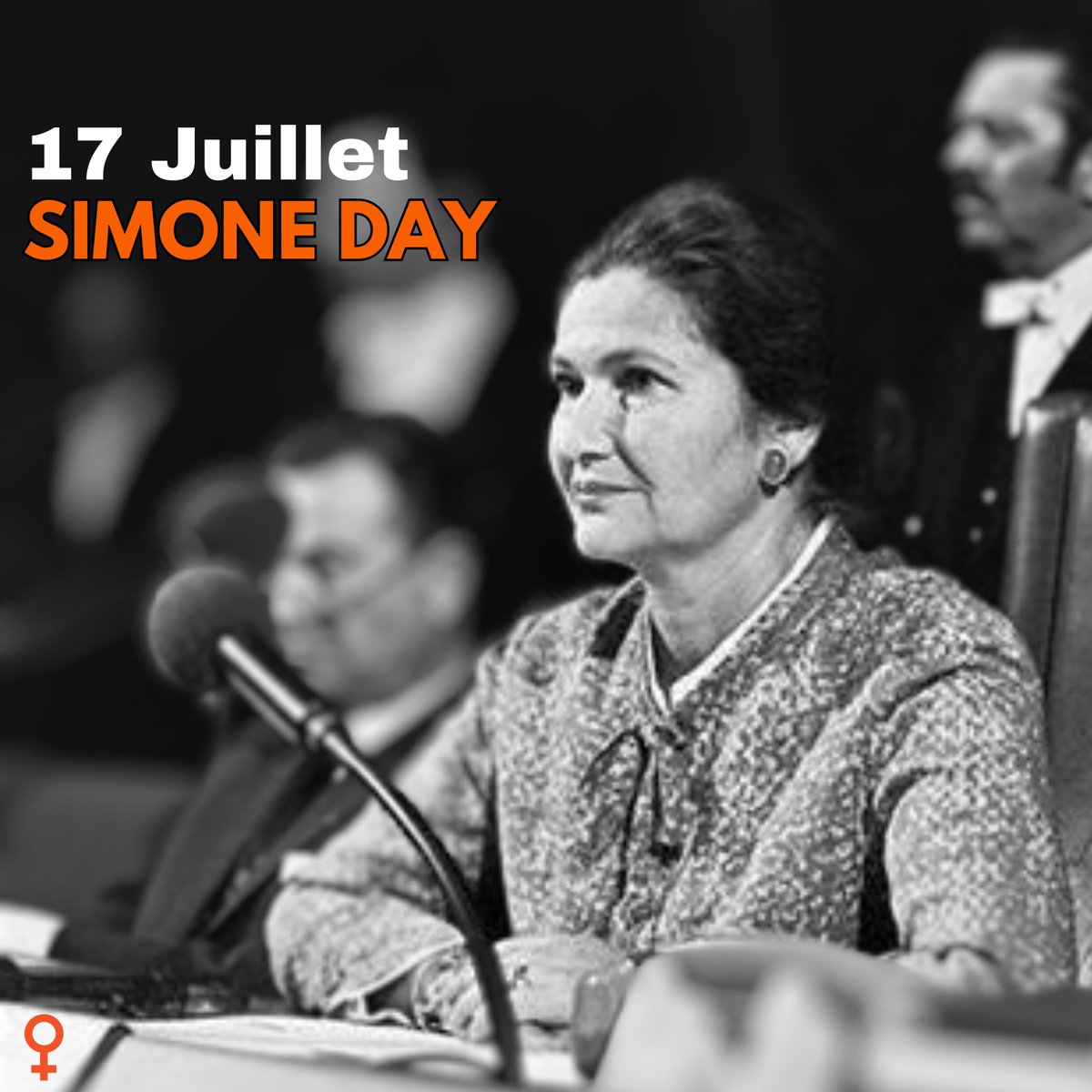 Le #17juillet 1979, #SimoneVeil devenait la première femme Présidente au Parlement européen. 

Faisons de cette journée, un évenement annuel pour la promotion de la #Citoyenneté européenne : le #SimoneDay🇪🇺.

#AvecSimoneVeil #AvecElles