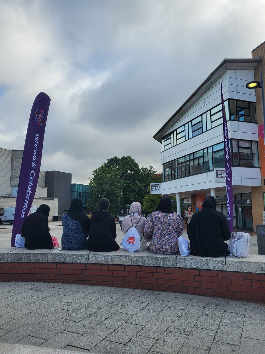 BVGALanguages's tweet photo. Another fantastic day learning calligraphy, Dabke, Arabic gestures and walking around the campus! Well done Y8! #ConfidentCommunicators @BVGAcademy https://t.co/nDorh1Dzq3