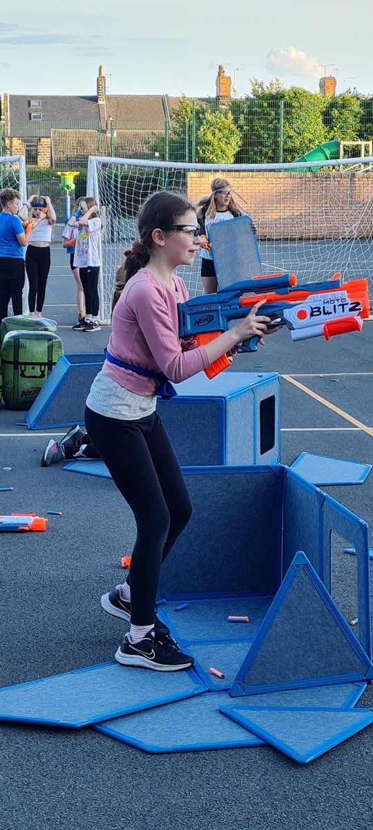 LouCon10's tweet photo. More Nerf fun! https://t.co/Qv72dd91ps