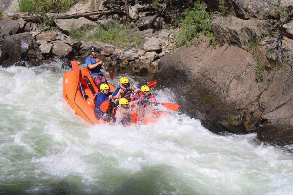 LawsonAdventure's tweet photo. Now's a great time to beat the heat and hop on a rafting trip! 😎
#denver #colorado #weather #summer #rafting #whitewatrerrafting #adventure #lawsonadventurepark https://t.co/V7sdTKhKeI