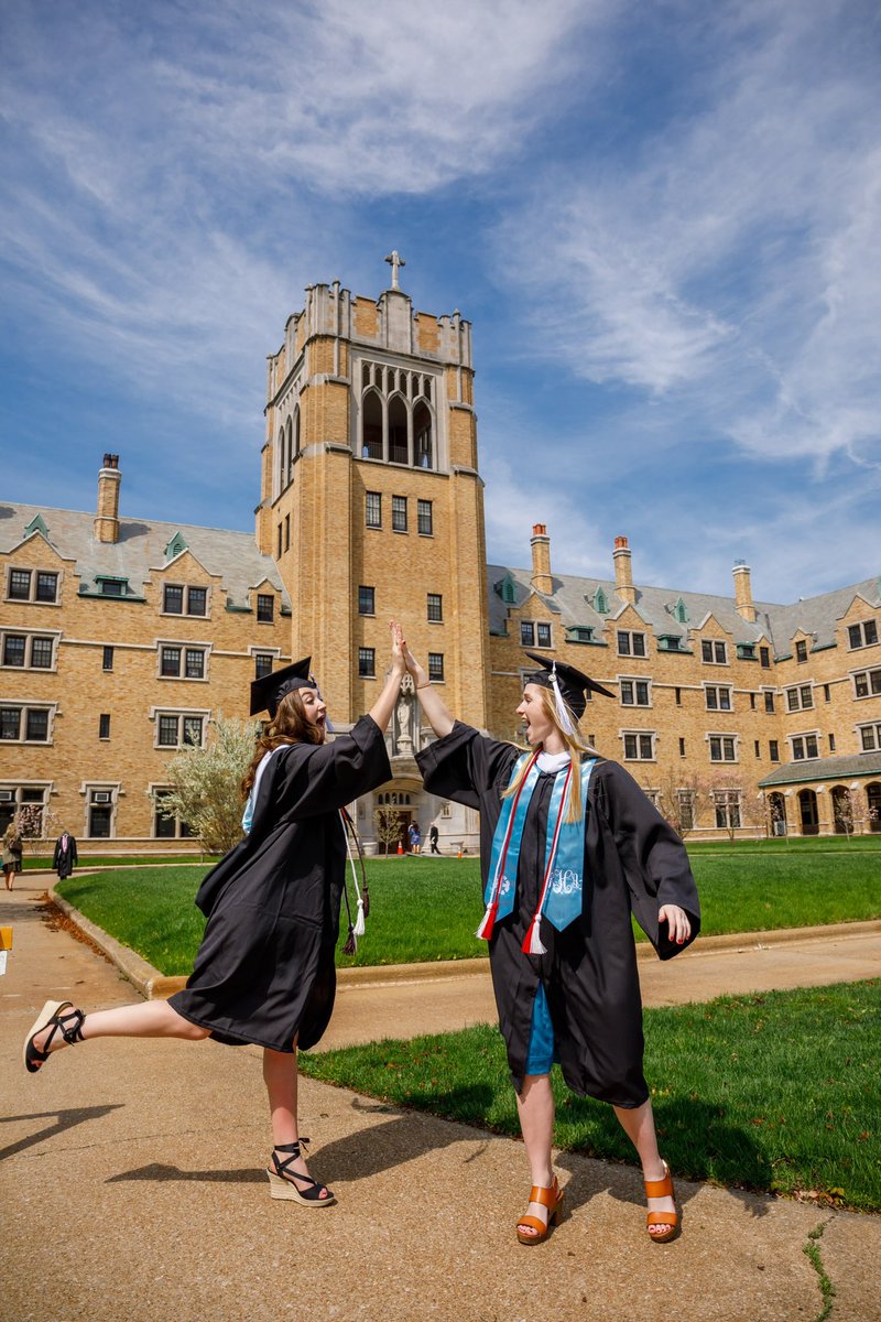 #PrivateCollegeWeek begins today, and we want to thank each and every student, alumna, and friend of the College for supporting Saint Mary’s! 💙🔔