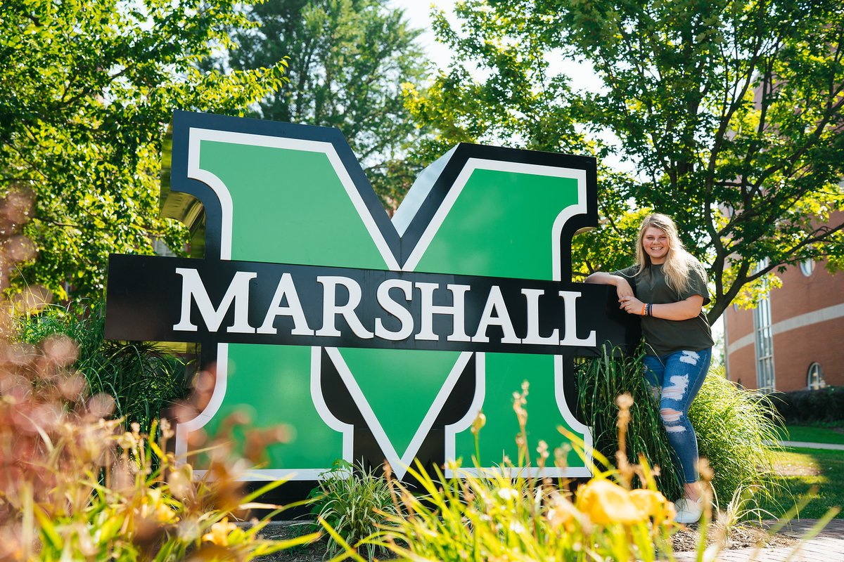 marshallu's tweet photo. This spring, Marshall sent out letters inviting 100 students to participate in Marshall for All — an initiative to help students earn a bachelor’s degree debt-free.

For Skyla Hilliard, the program was exactly what she never knew she needed. Read more ➡️ https://t.co/M9iK1x5EMe https://t.co/jDYfLEt02a