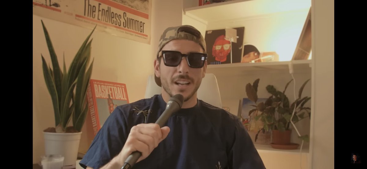 Frosteez4's tweet photo. @AndyVdiscute avec ton imitation de tpz g cracher mon verre d’o de rire y’en a partout https://t.co/AoHfU3Nxgp