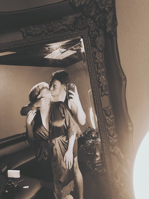 I got the best views thanks to this mirror. Thanks @TheAubreyHaze for being such a precious human being