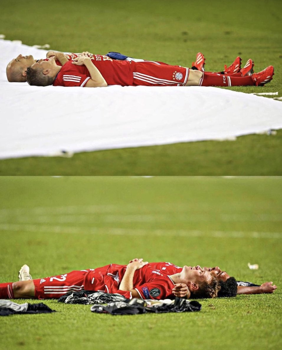 BayernTimes's tweet image. 2013: Robben and Schweini

2020: Kimmich and Gnabry

Different years, same energy. ✨️🏆

[@Football__Tweet]