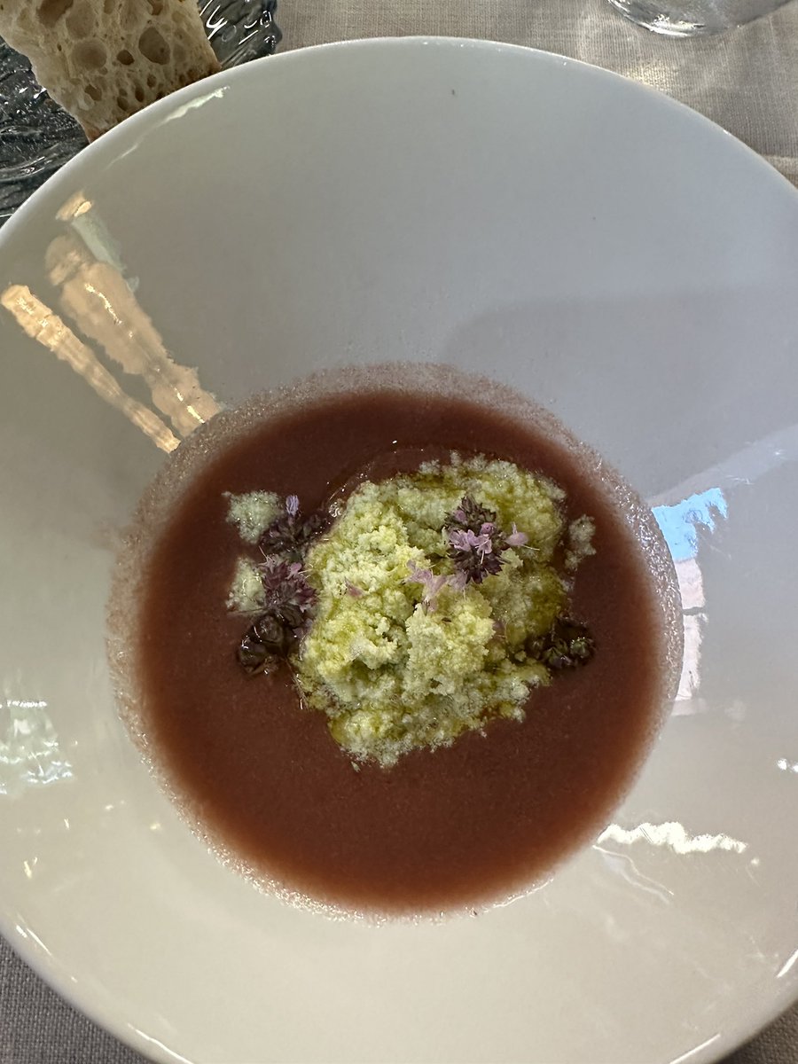 adriangafe_'s tweet photo. Hoy fui por primera vez a un menú degustación y uffff https://t.co/ZhqUQJjezG