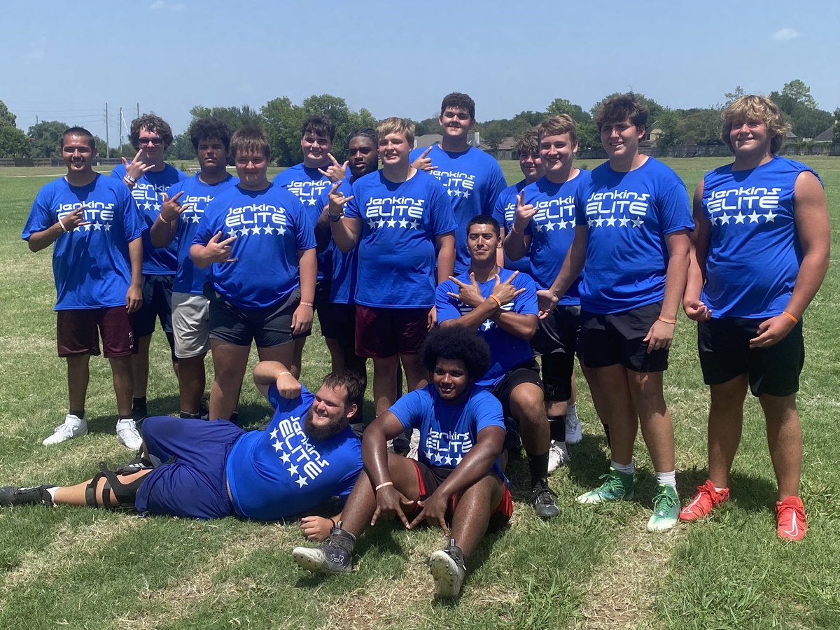 DawginMike's tweet photo. On 7/14/23 and 7/15/23 I attended the @jenkins_elite Football camp at Fort Bend’s Stephen F. Austin High school. I had a great time with the Offensive Line coached by @CoachSmith_79. There were a lot of drills and technique work. I worked on every aspect of playing Offensive Line https://t.co/QVoYZ8aiEF