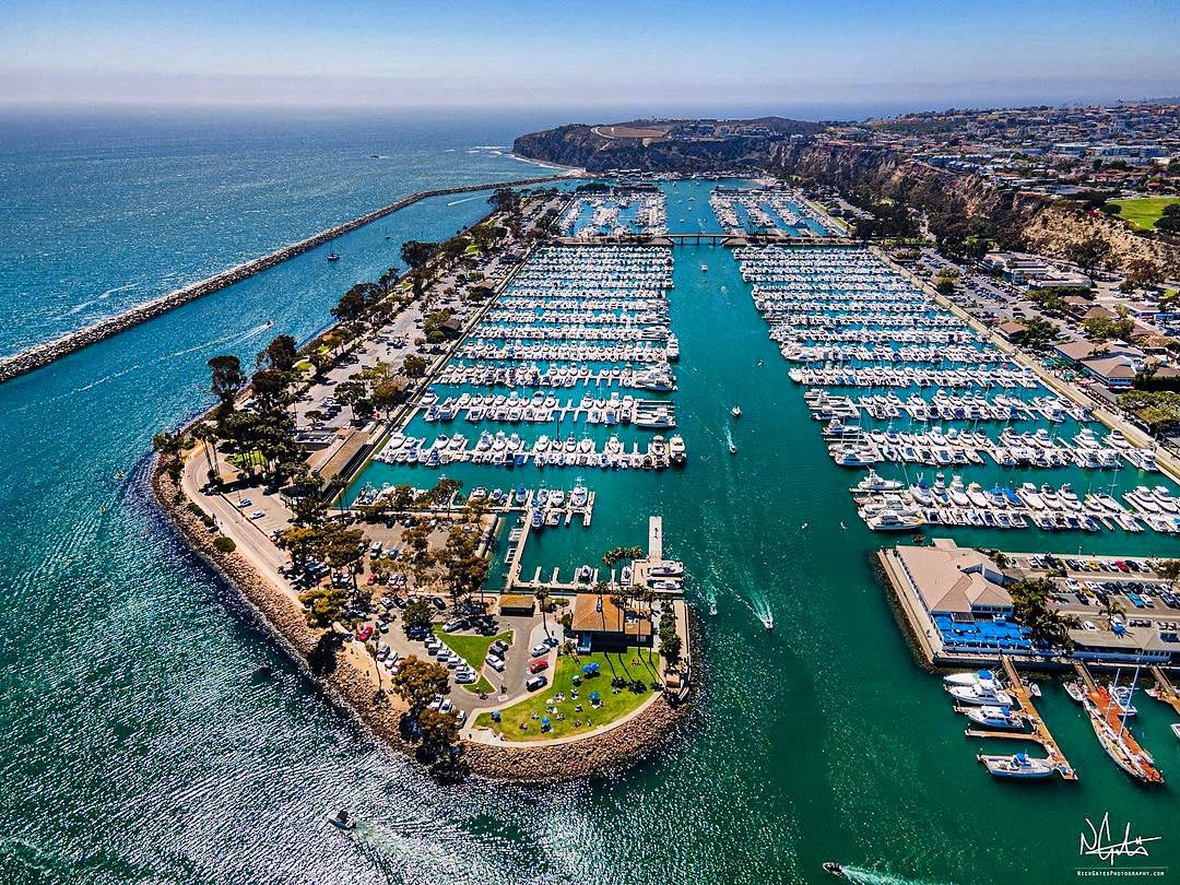 NickGatesPhoto's tweet photo. Droning around Dana Point! #danapoint #danapointharbor #nickgatesphotography #djiglobal #dronephotography #dronelife #sailboat #fishingboat #sup #rad #bikeride https://t.co/L9mNWiE5Kw