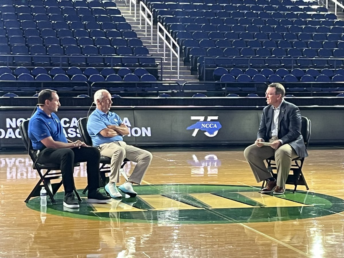 RT @WesDurham: So this happened today…
@DukeMBB @UNC_Basketball @NCCoachesAssn https://t.co/Fd9zaCge8D