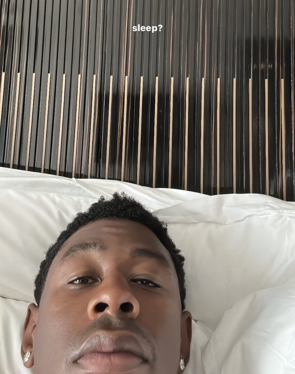 crazywrldd's tweet photo. Tyler w a pic https://t.co/G1tL0Fne7I