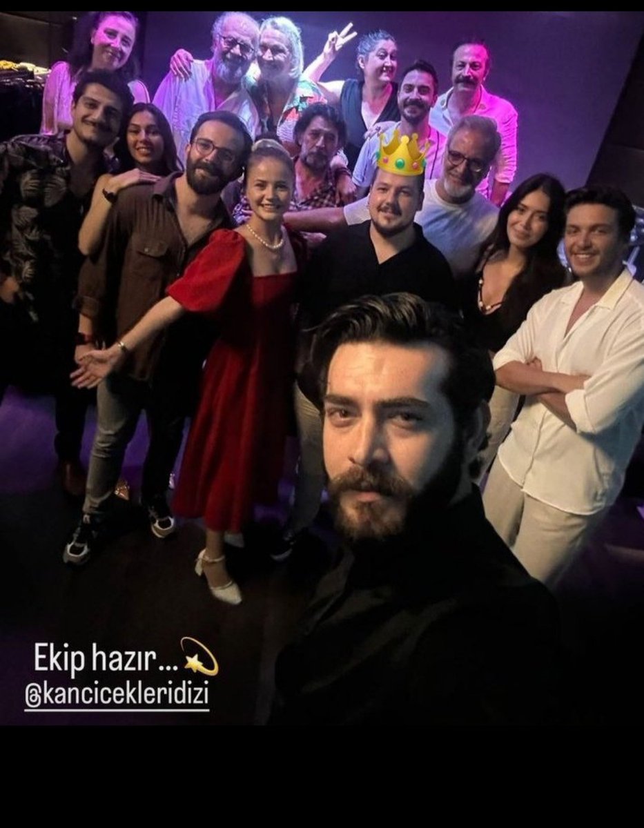 Otomatik silahlarla taradilar ve kimse ölmedi mi? Madem Kudret ve Seyit yaşıyor bari Hasan'ın yaptıklarını açıklasınlar da cezasını çeksin.

#kançiçekleri #dilbar