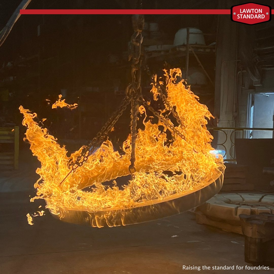 Narya: The ring of fire. Happy Molten Monday crew!

#narya #ringoffire #ring #fire #washing #casting #castings #metal #remarkable #moltenmonday #foundry #lordoftherings #heat