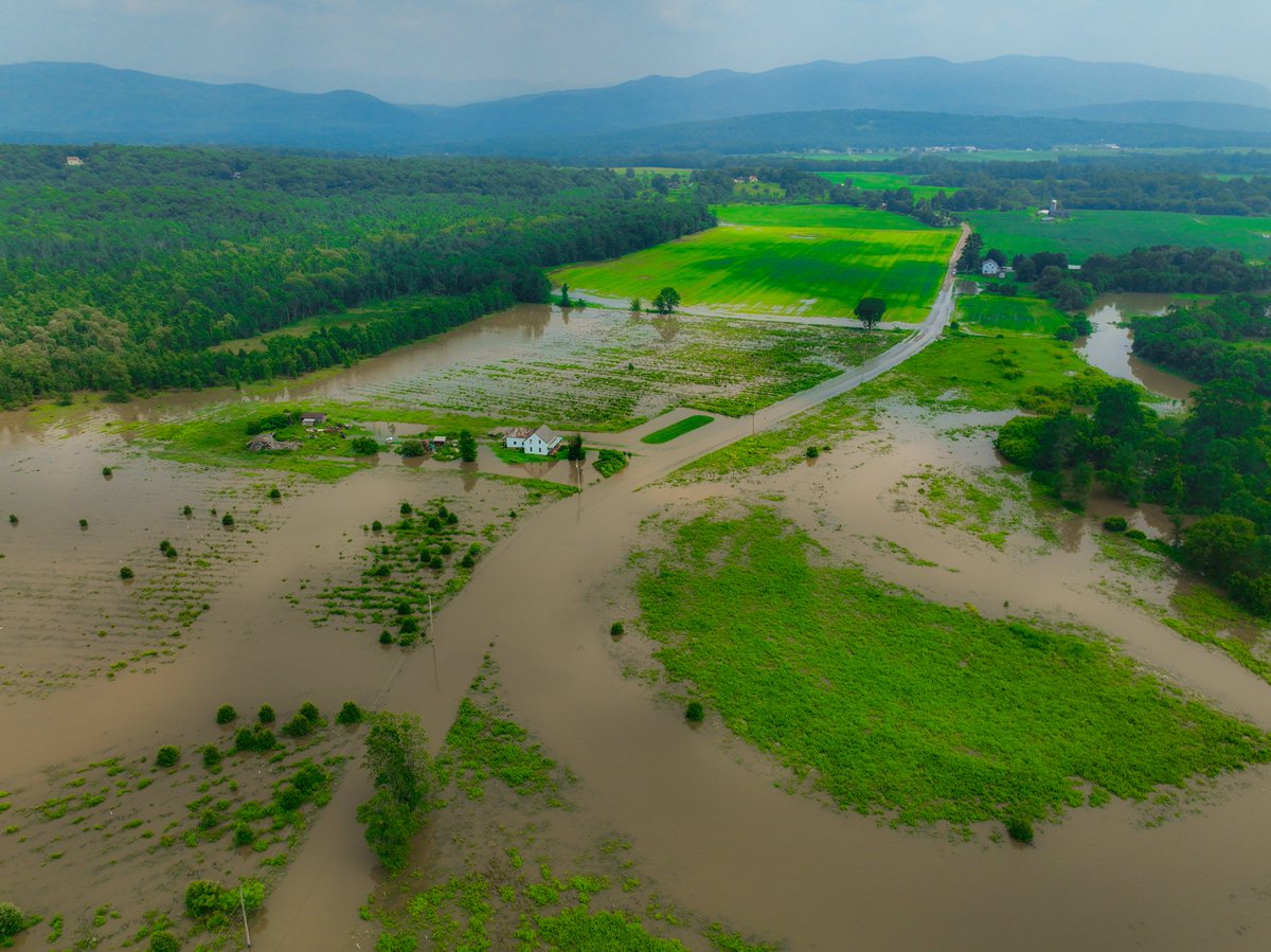 The #wetlands along the Otter Creek are a powerful buffer against floods that would otherwise impact human developments, but recent rains have that buffering capacity maxed out. #drone photos of #VTflood23 captured by <a href="/UVM_RSENR/">Rubenstein School</a>