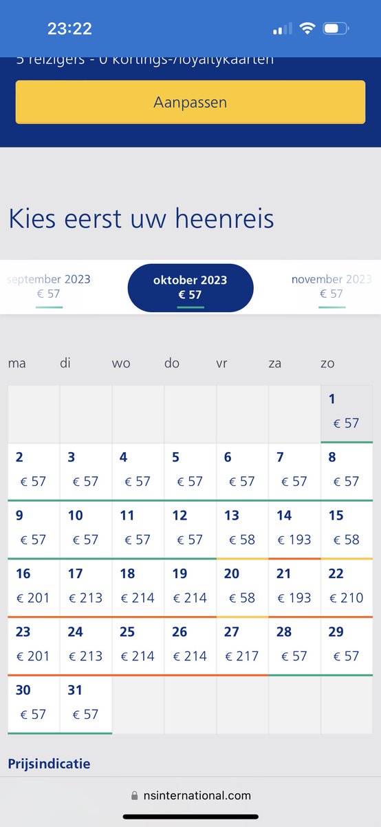 GeertjeVisser's tweet photo. Hoi @TimmermansEU, ik spring heel graag op de duurzame trein - letterlijk en figuurlijk - maar een enkeltje Kopenhagen met de trein is 210 euro pp en een retourtje vliegen kost 127 pp. Met vijf personen moet je dan wel écht een grote, groene portemonnee hebben. Hoe fixen we dat? https://t.co/I5O2hJG5LU