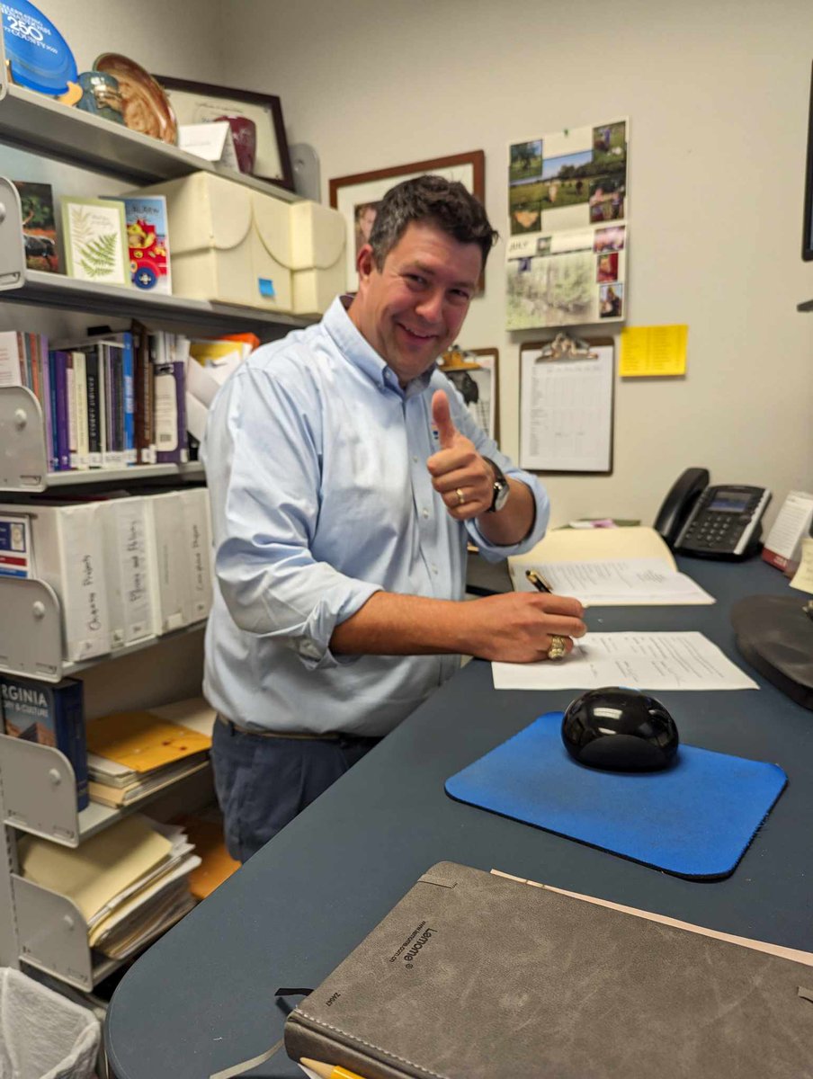 ZachHottel's tweet photo. Signing the contract of donation for materials from a regional LGBTQ organization earlier today.
I'm so excited that we are expanding the scope and diversity of our collection.
More to follow in the next few months!
#archivist #archives #archivistatwork https://t.co/AXxldYXa8c