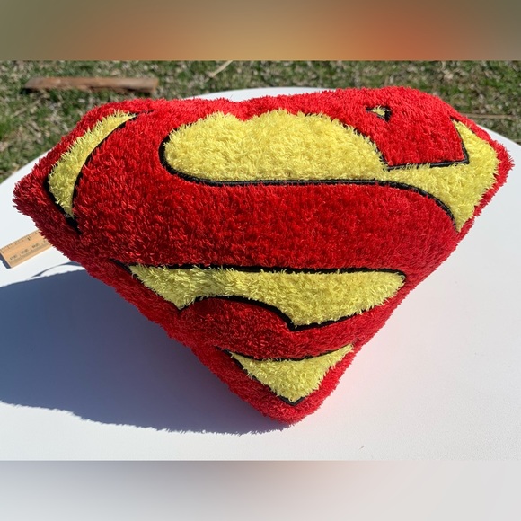 Anna58488386's tweet photo. So good I had to share! Check out all the items I'm loving on @Poshmarkapp #poshmark #fashion #style #shopmycloset #raedunn #dccomics #hanes: https://t.co/wRY2WNoqJa https://t.co/jvmoe3tesp