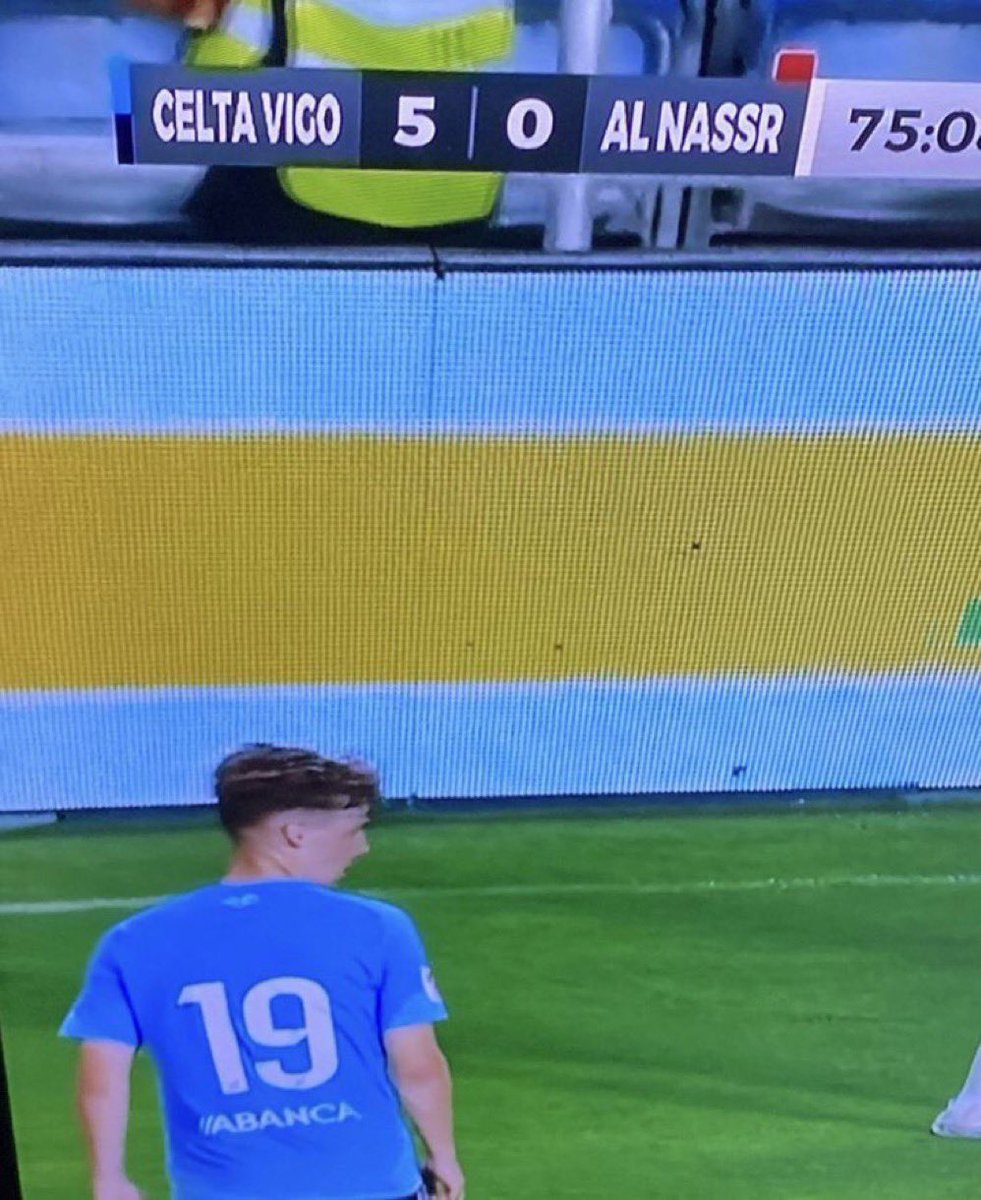 Hfc_c19's tweet photo. الفضيحة مو إنك تسجل ثلاثية على مدريد وتخسر بخماسية و في بطولة كاس العالم ..

الفضيحة الحقيقية انك تملك نجوم واسماء كبيرة وتخسر بخماسية في مباراة ودية 😂

مهما صار .. الصغير يبقى صغير https://t.co/LQZ9WVbNxG