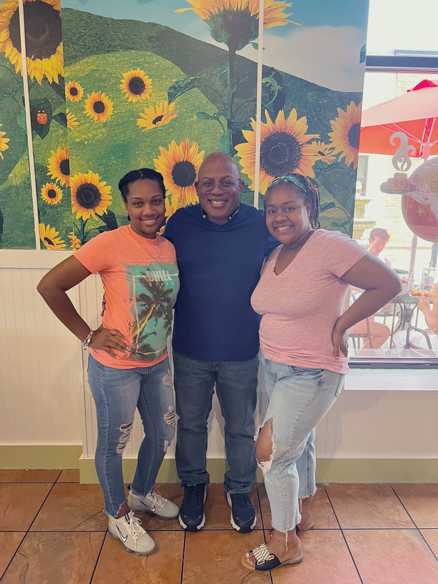 CurryMathIsLit's tweet photo. My PebbleBrook #BrookSquad Family ๐๐ Best AP Mentor ๐ซถ๐ฝ Best Coworker/MTSS Specialist in Atlanta โผ๏ธ #summer2023 https://t.co/NWbUmH1lwk