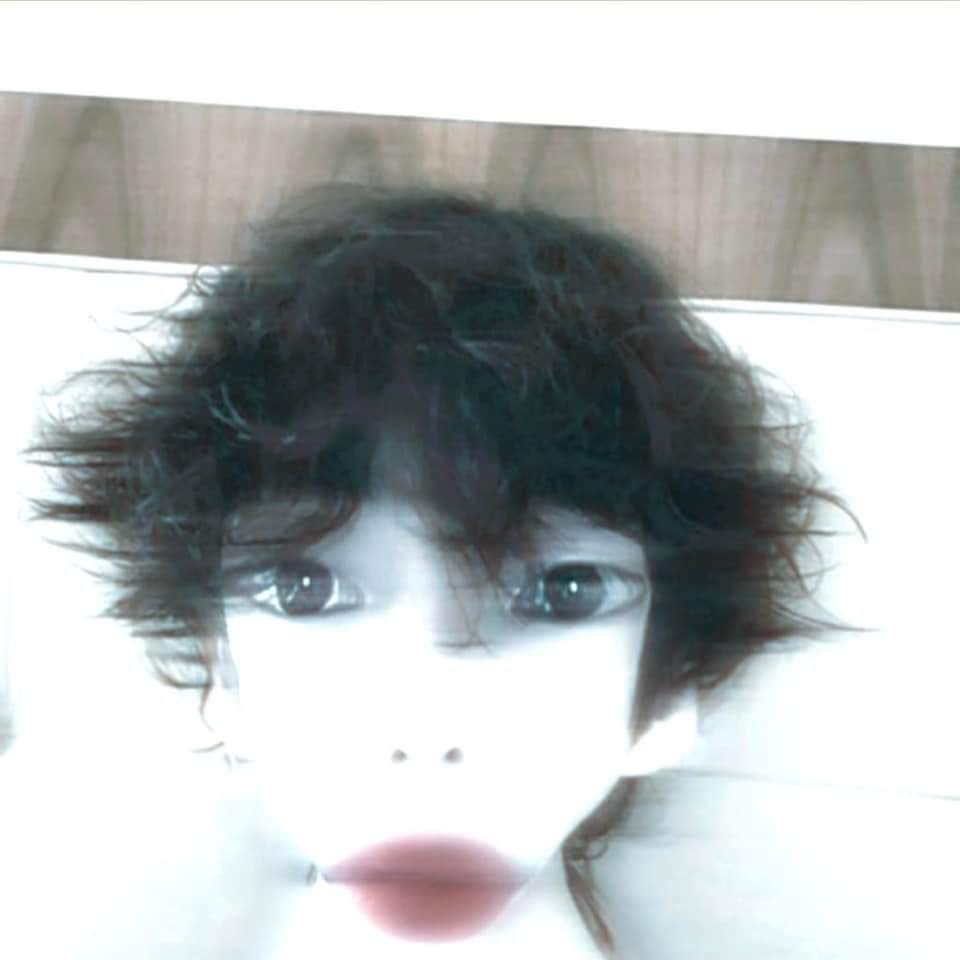 Face reveal