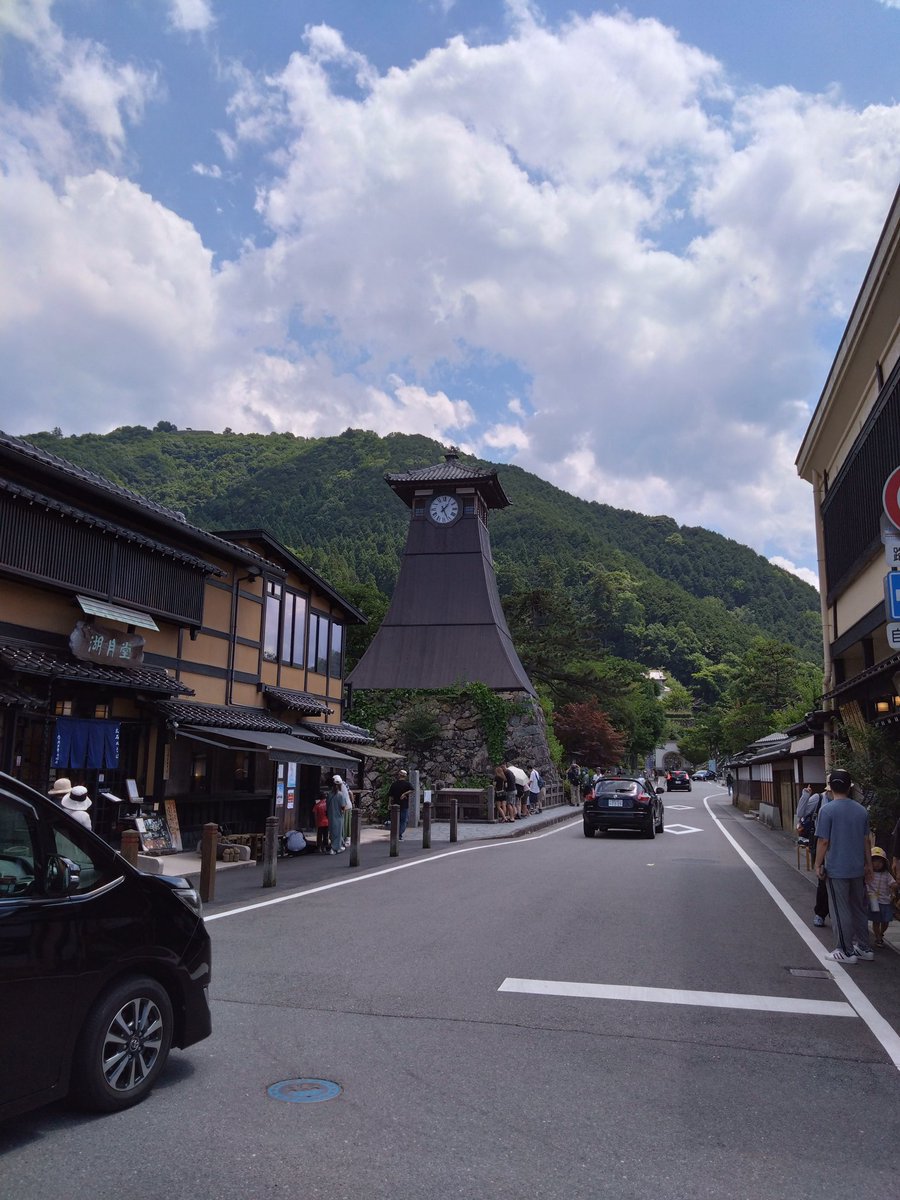 昨日は消防団仲間とのツーリング。美山経由で出石蕎麦を食してきました。

帰りは舞鶴経由で無事帰宅。420キロ。楽しかったです。

しかし、暑かった…