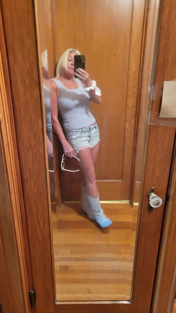 Payton Hall on Twitter: "Me before my scene for Private Society."