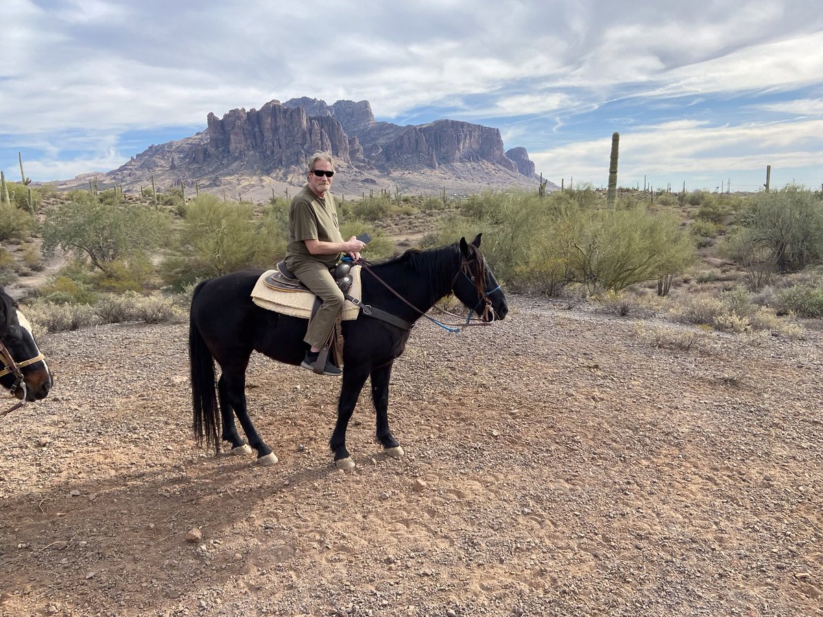 mjlinaj's tweet photo. @SteveSchmidtSES That’s the only way to commute !! 4 mph is just right , we do in Apache Junction , Arizona everyday ! Happy Trails Brother  ! https://t.co/z4SXkoVN5G
