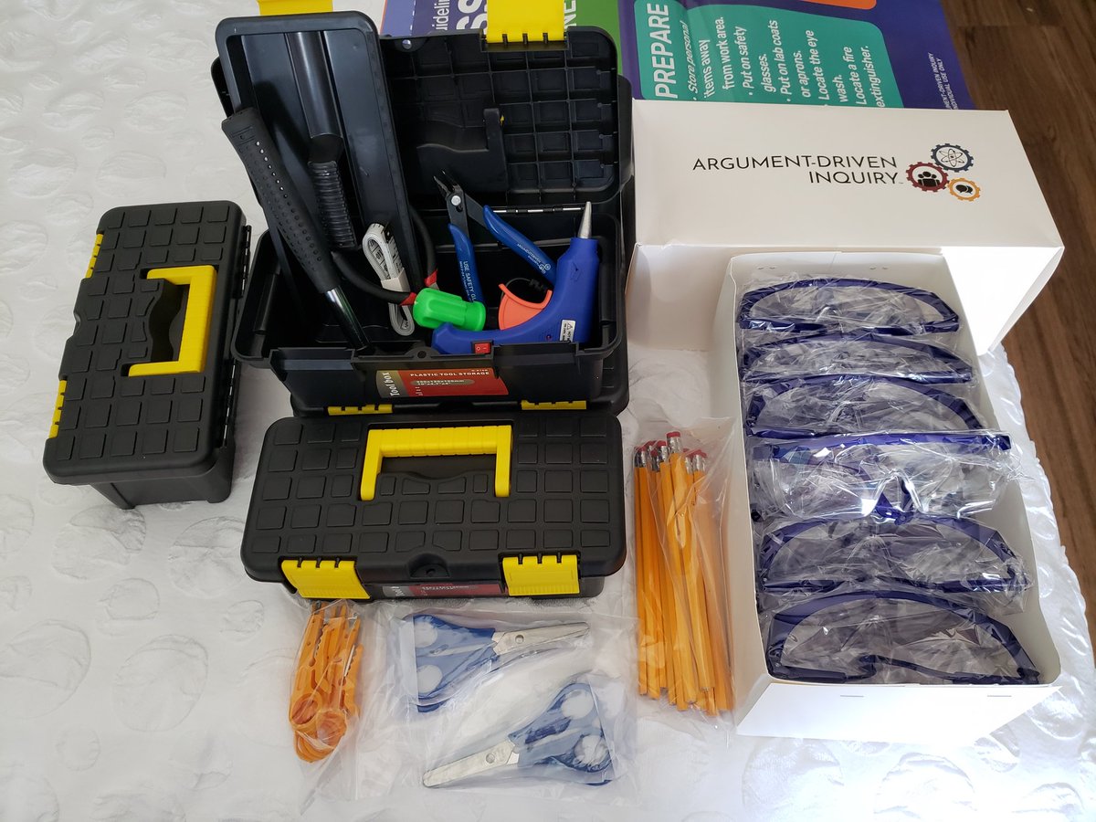 Laura Hume tweet media