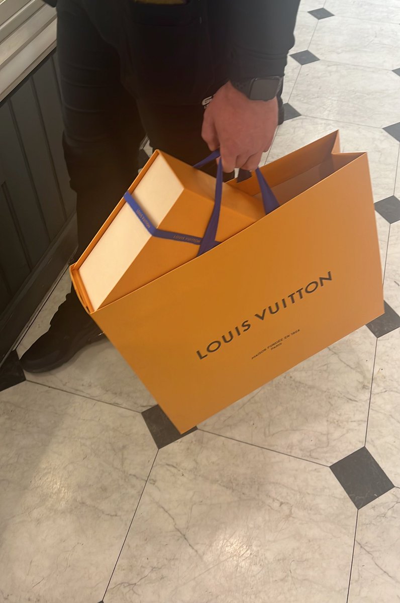 FindomGoddess63's tweet photo. Me and this little piggy definitely went to the market … Who’s going to spoil
me next ? 🖤💋  🐷 

Findom Finsub Humanatm Cashslave Domme efdp paypig FinD walletrinse rtgame femdom dominatrix footfettish findomfeet paypiggie paywallet financialdom cashcow whalesub https://t.co/tP994i7Ts5