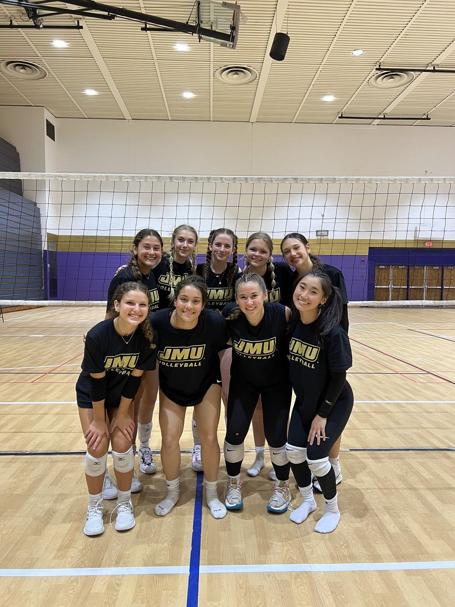 CV Girls Volleyball tweet media