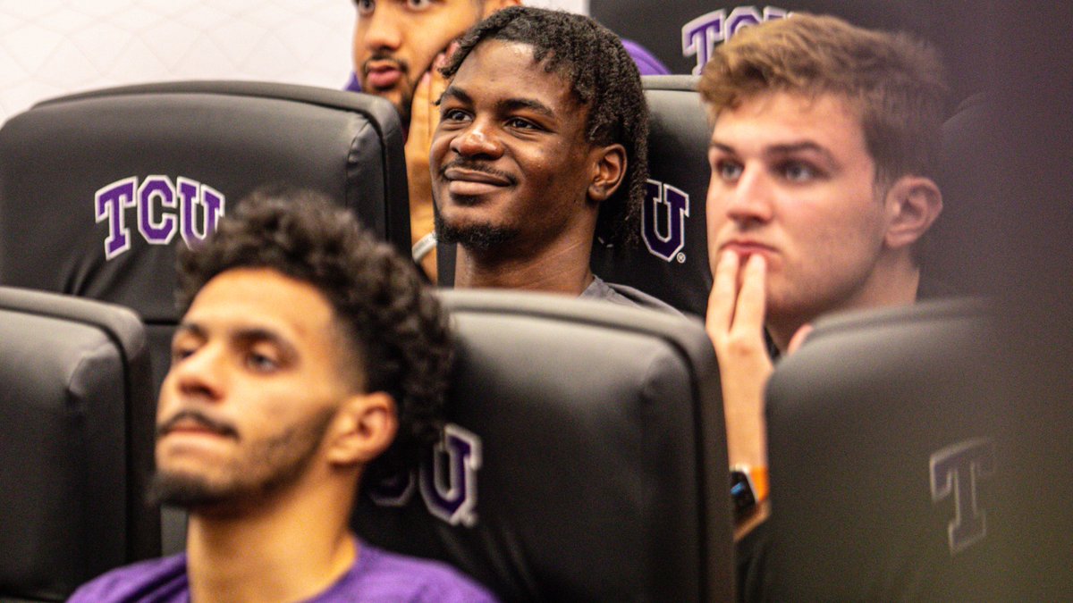 TCUBasketball's tweet photo. We appreciate @DrJLawrence speaking to the team about Title IX education.

#GoFrogs https://t.co/jakNnGhJVl
